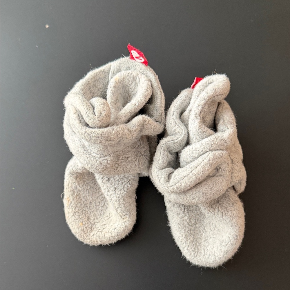 Zutano Soft Gray Baby Booties